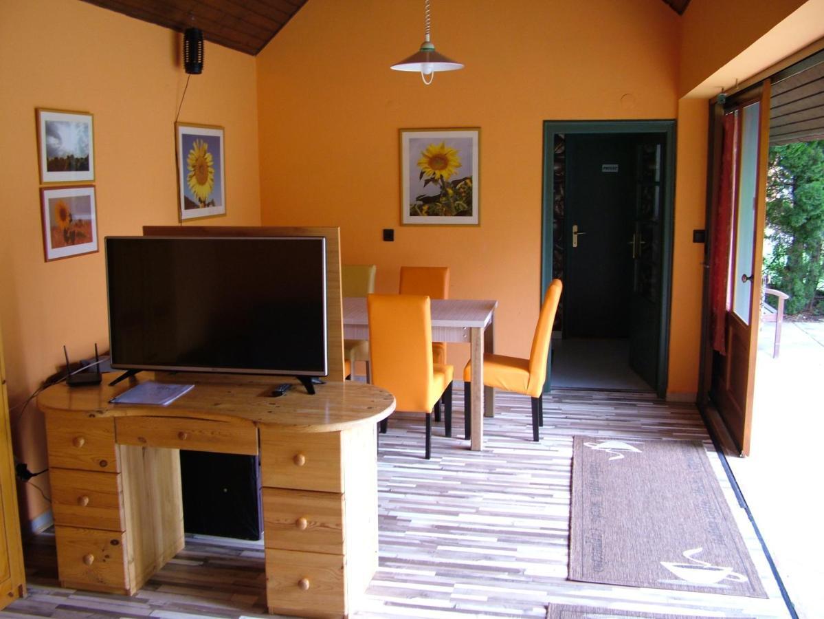 The Boys Apartman Сиофок Екстериор снимка